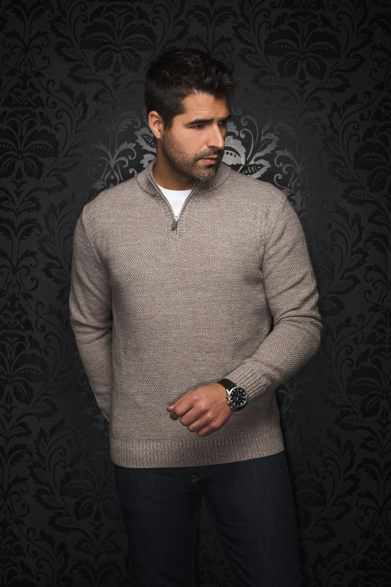 The VOGAR sweater is carefully crafted from a blend of&nbsp;of&nbsp;merino wool blend. It features a stand-up collar, rib-knit cuffs and Size for a comfortable fit, and a 1/4 metal zipper for refined, sporty style. The sweater is made from a high-twist yarn, which not only enhances its durability, but also enables breathability and makes it hygroscopic, capable of effectively managing moisture.