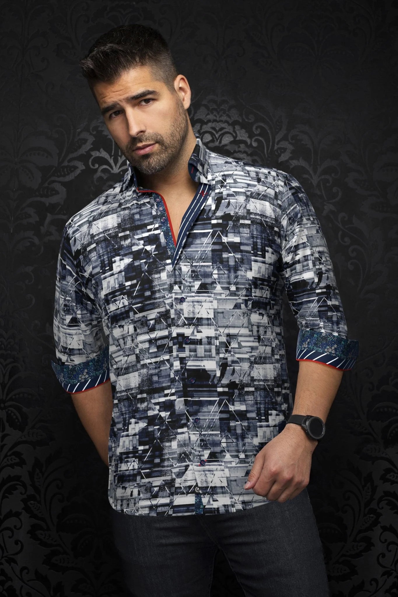 Made using a newly developed weaving technique, creating a revolutionary stretch fabric. Cool fabric and 360° freedom of movement for unparalleled comfort.

This is a collection of comfortable, performance stretch, fashionable dressy and casual shirts. Stand out from the crowd, thanks to Au Noirs cleaver use of contrasting patterns and sophisticated details. Comfortable with a high quality, performance stretch cotton fabric.&nbsp;