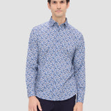 The JULES abstract print OoohCotton® shirt features a hidden button-down collar, adjustable notched cuffs, mother-of-pearl buttons, and a curved hem perfect for wearing tucked or untucked. Pair it with tailored trousers, chinos or jeans to look and feel your best every time. OoohCotton® is a performance, double-mercerized, wrinkle-resistant, breathable, and easy-care cotton blend with 8-way stretch, quick-dry, and thermal comfort properties.