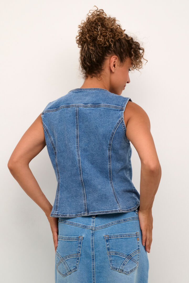 13,232 Denim Waistcoat Stock Photos, High-Res Pictures, and Images - Getty  Images