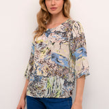 Designed to be both stylish and practical, this hip-length blouse shows off a straight-fit design. Its 3/4 sleeves add a unique touch to this woven top, perfect for any occasion. The choice of 100% Viscose ensures quality, in a piece that subtly impresses.