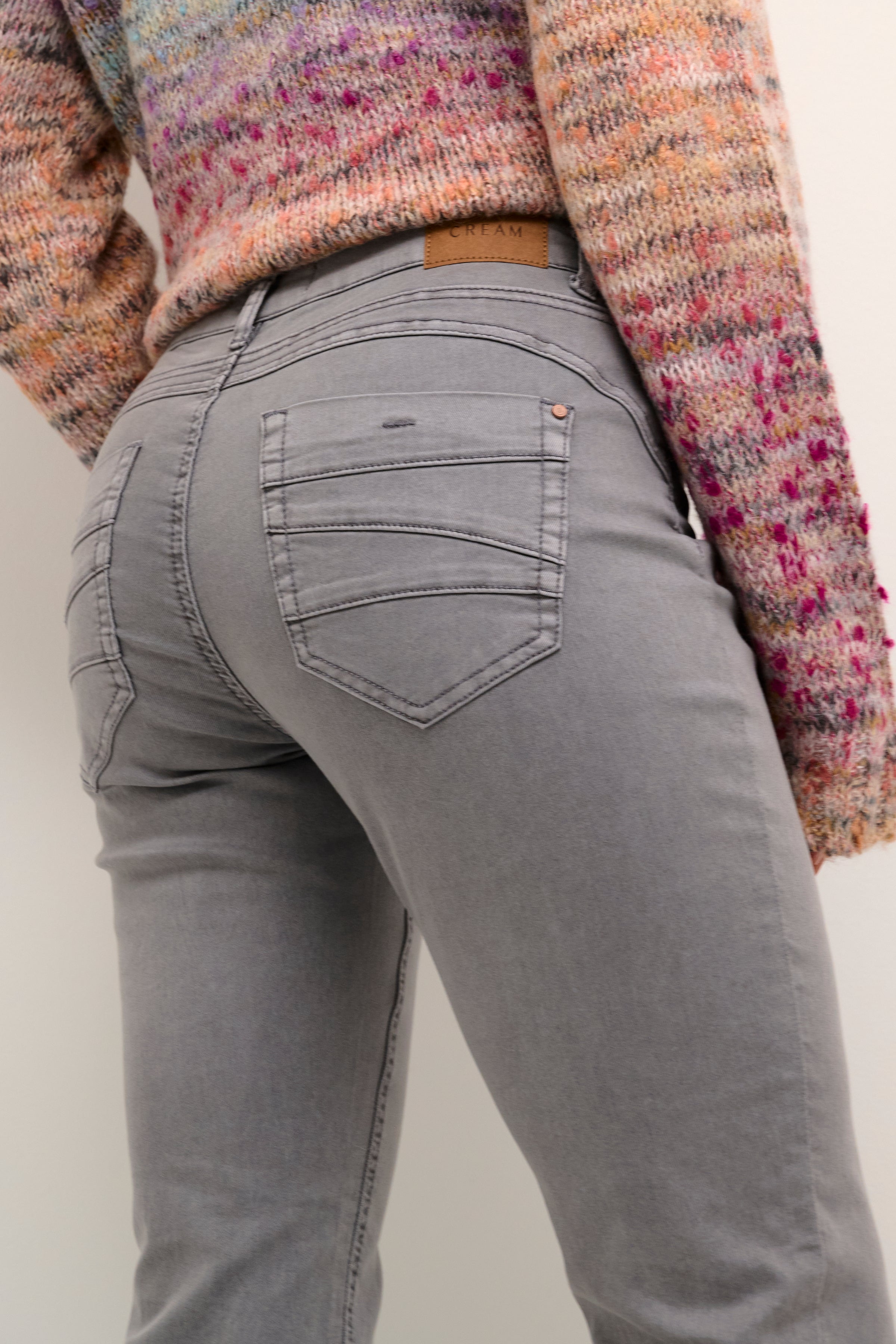 These Cream Lotte Plain Twill Jeans in a Coco Fit will take your outfit game to the next level. 