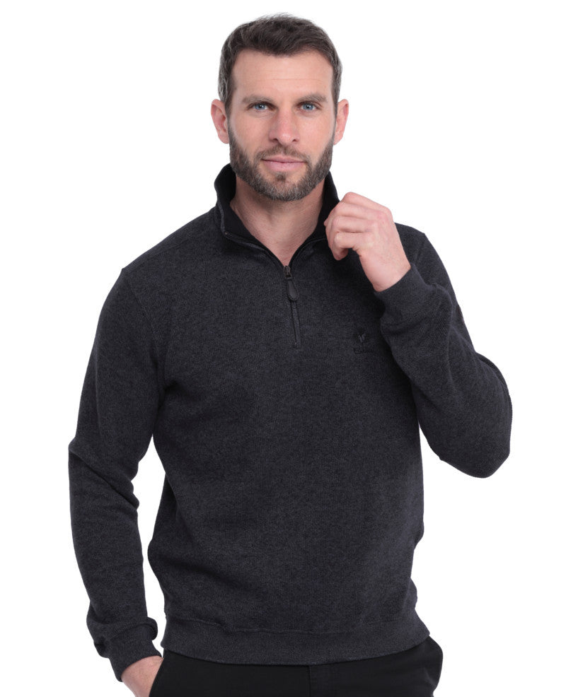 Designed to offer unrivaled comfort, this sweatshirt is made from an exclusive material, entirely developed in our own factory in Portugal. Composed of 50% cotton and 50% polyester threads, the "toucher doux" knit is crafted to create a soft and warm fabric. The interior is brushed to provide unmatched softness and comfort. This sweatshirt will quickly become a staple in your wardrobe.