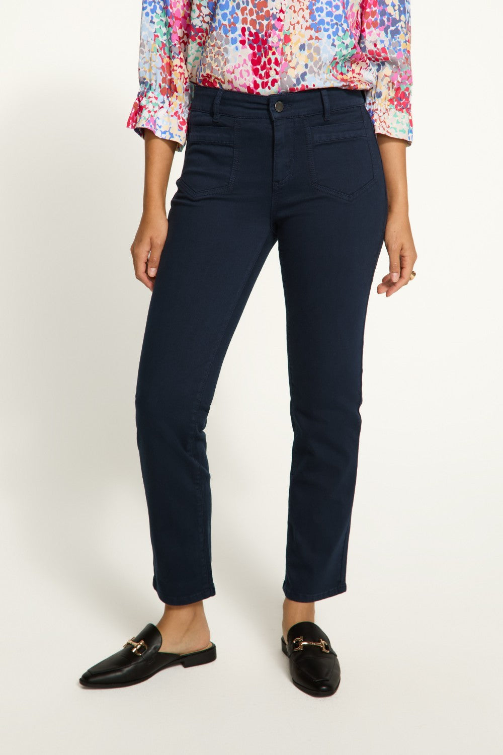 Experience the perfect blend of style and comfort with the FDJ Christina Straight Leg jeans. Featuring a classic design and a 28" inseam, these jeans offer a timeless look that will never go out of fashion. With a flattering fit and superior quality, these jeans are a must-have in your wardrobe.