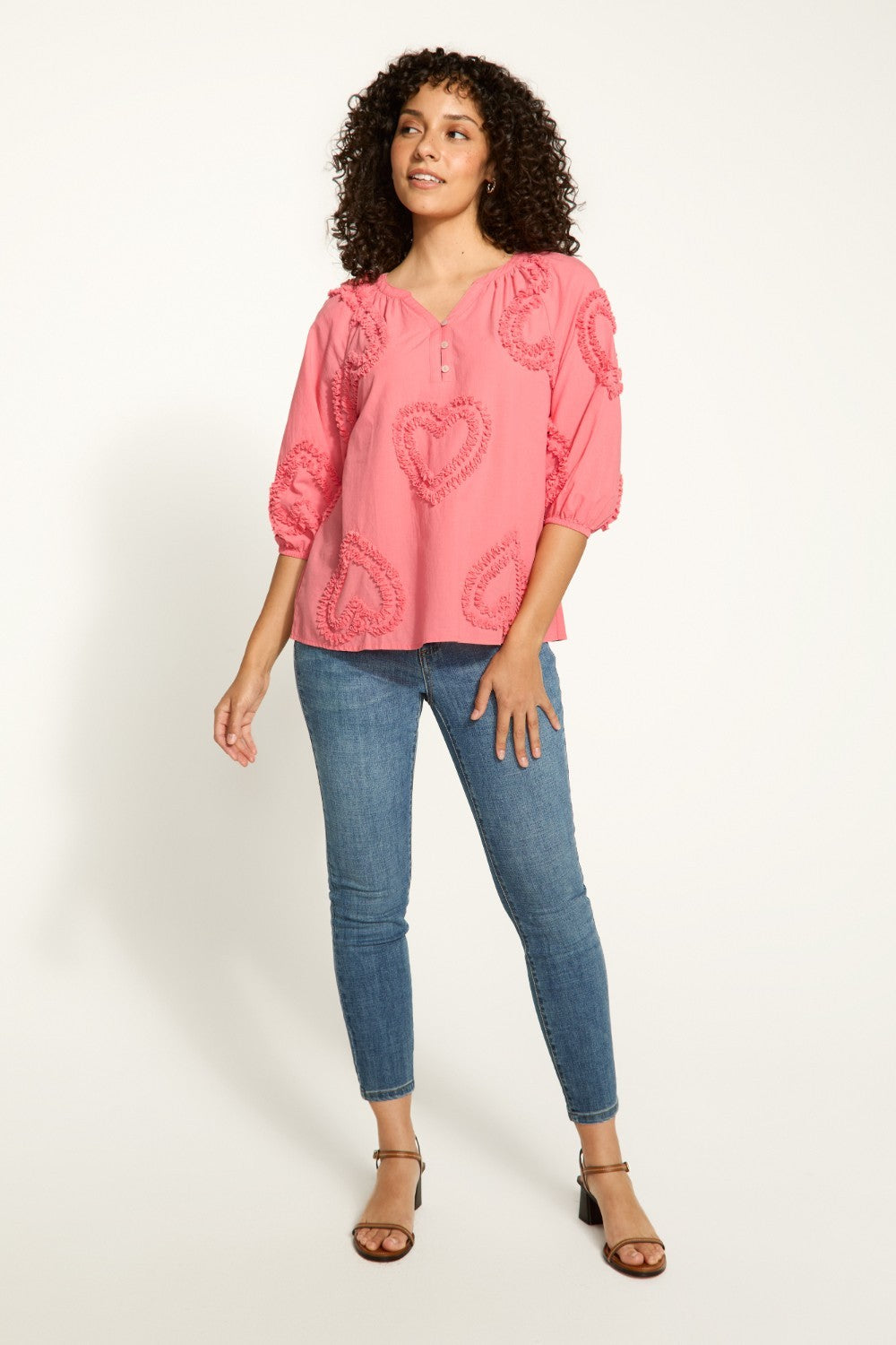 Expertly crafted from 100% cotton, the FDJ Embellished Blouse provides both style and comfort. With its charming heart embellishments, this blouse is a perfect addition to any wardrobe for a touch of feminine flair.&nbsp;