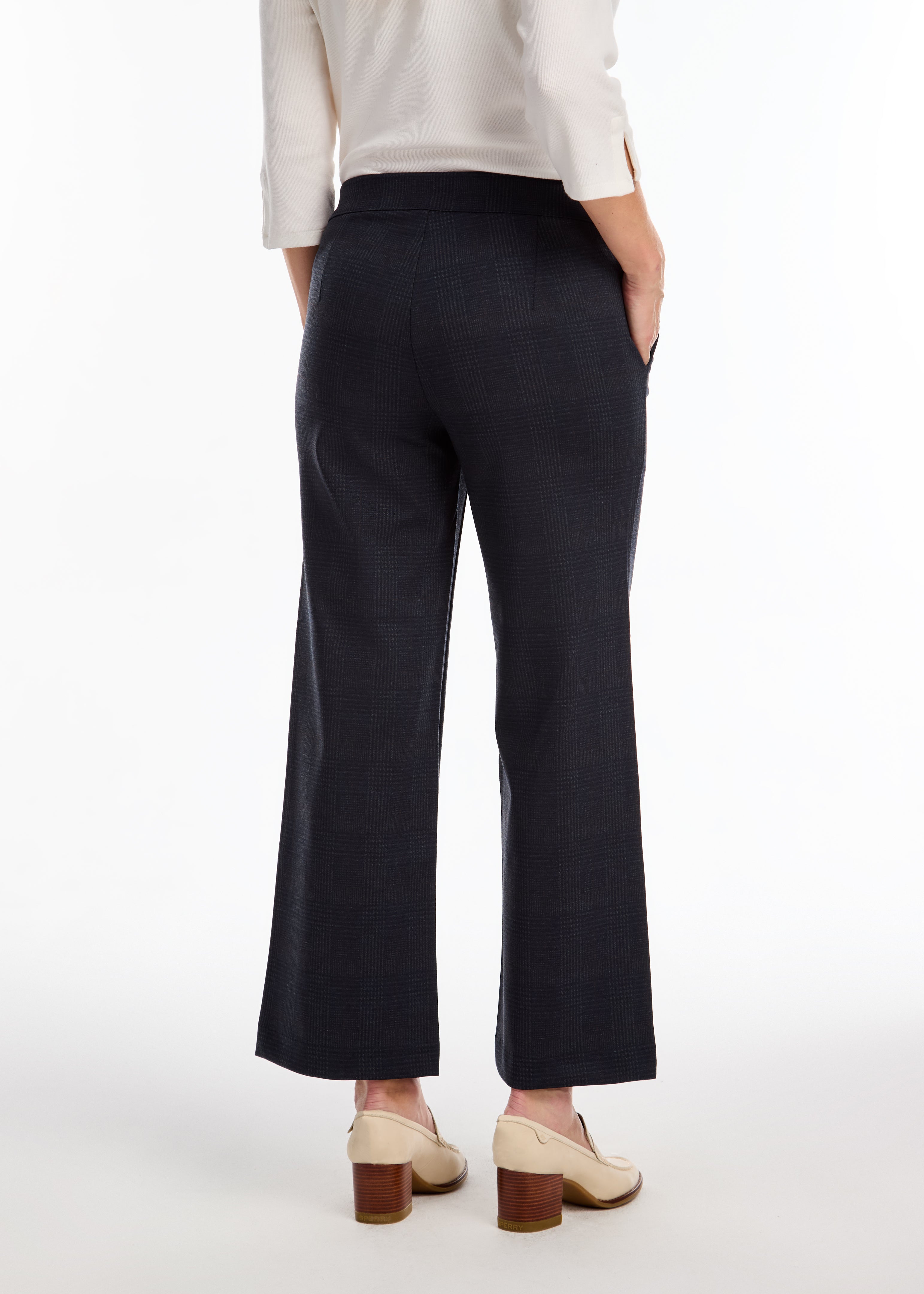 Crafted from premium Ponte de Roma fabric, these pants offer luxurious softness and excellent stretch for effortless all-day comfort.