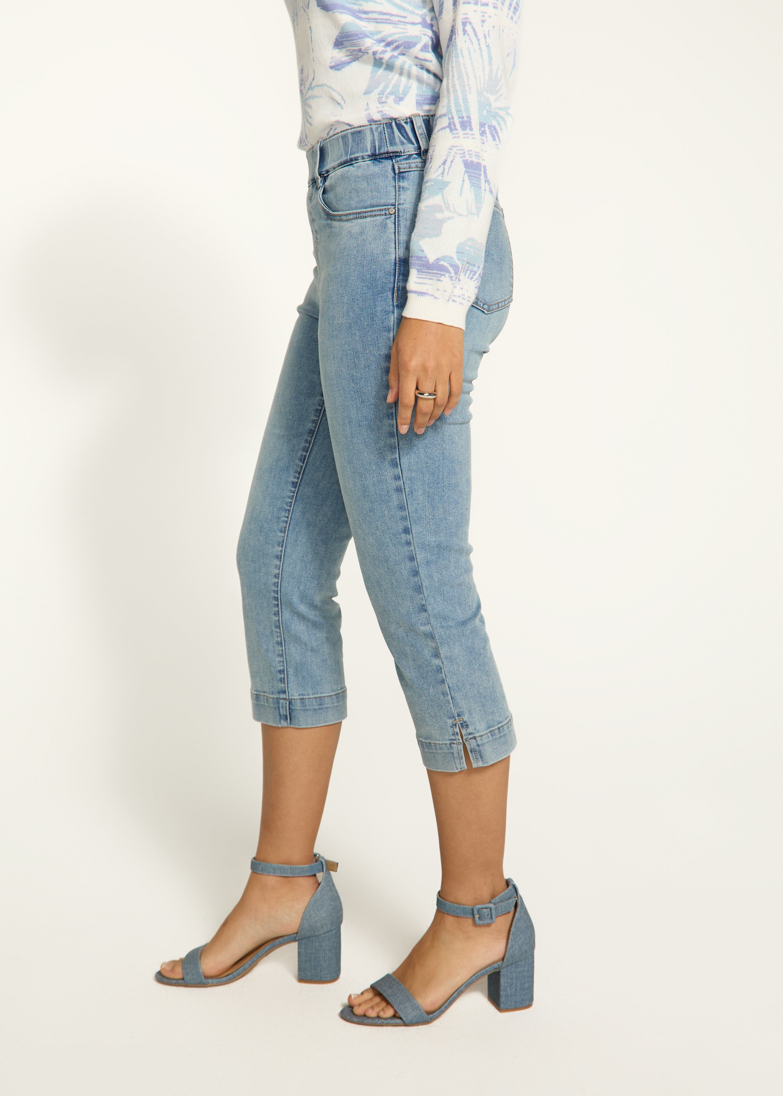 Expertly crafted for ultimate comfort, the FDJ Pull On Capri is the perfect addition to any casual wardrobe. Made with high-quality denim, these capris offer a classic and versatile look. Elevate your style with these must-have capris.