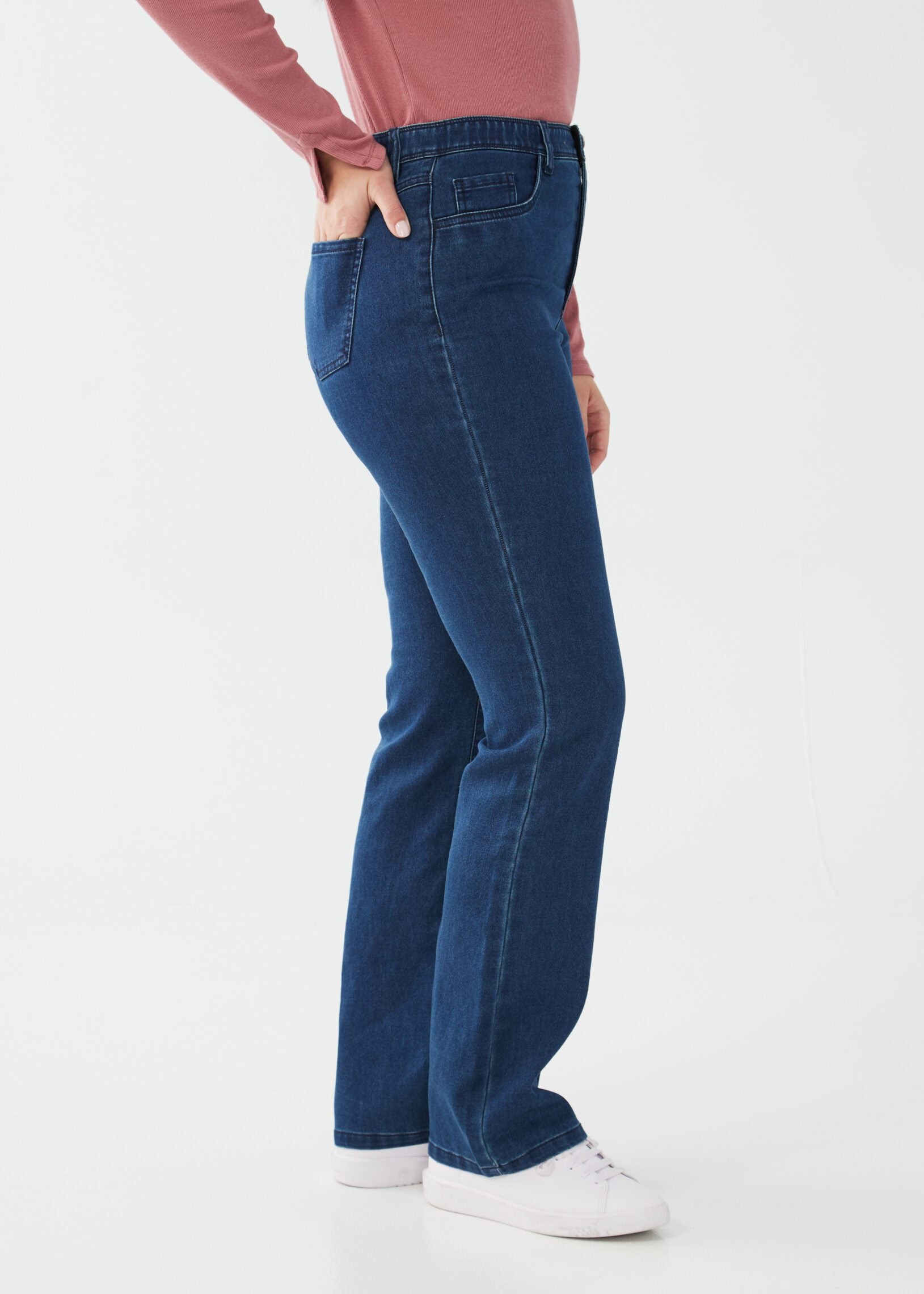 The Suzanne Bootleg Denim is a timeless and classic pair of jeans that brings sophistication and flair to your wardrobe.