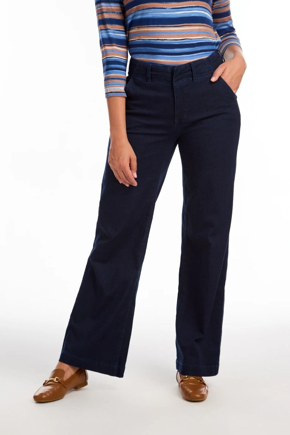 Crafted for style and comfort with functional pockets and a secure closure, this lightweight denim is perfect for any occasion, day or night.