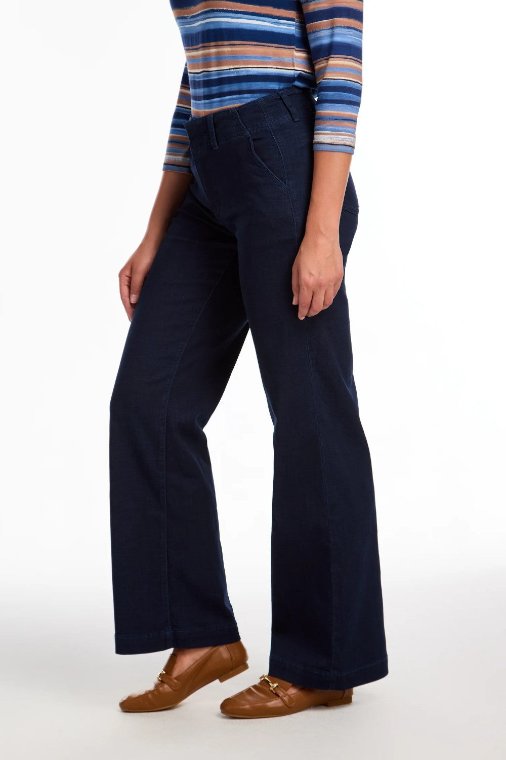 Crafted for style and comfort with functional pockets and a secure closure, this lightweight denim is perfect for any occasion, day or night.
