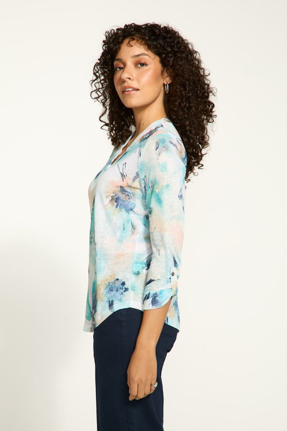 This FDJ Tab Up Henley Top is lightweight and perfect for any casual occasion. Its multi-colour design adds a pop of colour to your wardrobe and with its comfortable fit, it's sure to become a staple in your closet.