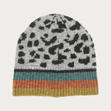 Warm ears and a good mood: both are guaranteed with this knitted hat from FRAAS. With its leopard design and colourful highlight stripes, you will attract everyone's attention. Another plus: the wool blend hat contains recycled polyester made from used PET bottles. This hat looks incredibly good and also feels great to wear.