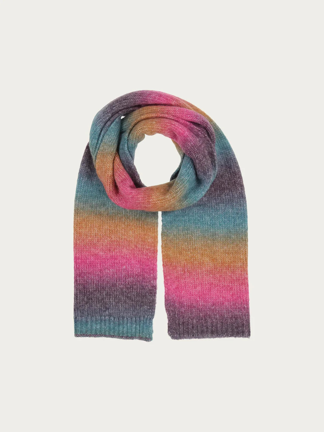 Eye-catching: the cosy knitted scarf with ombré colour gradient attracts everyone's attention. With the 35 x 180 cm scarf, cool temperatures are no longer a problem. Off you go on your next walk or shopping trip!