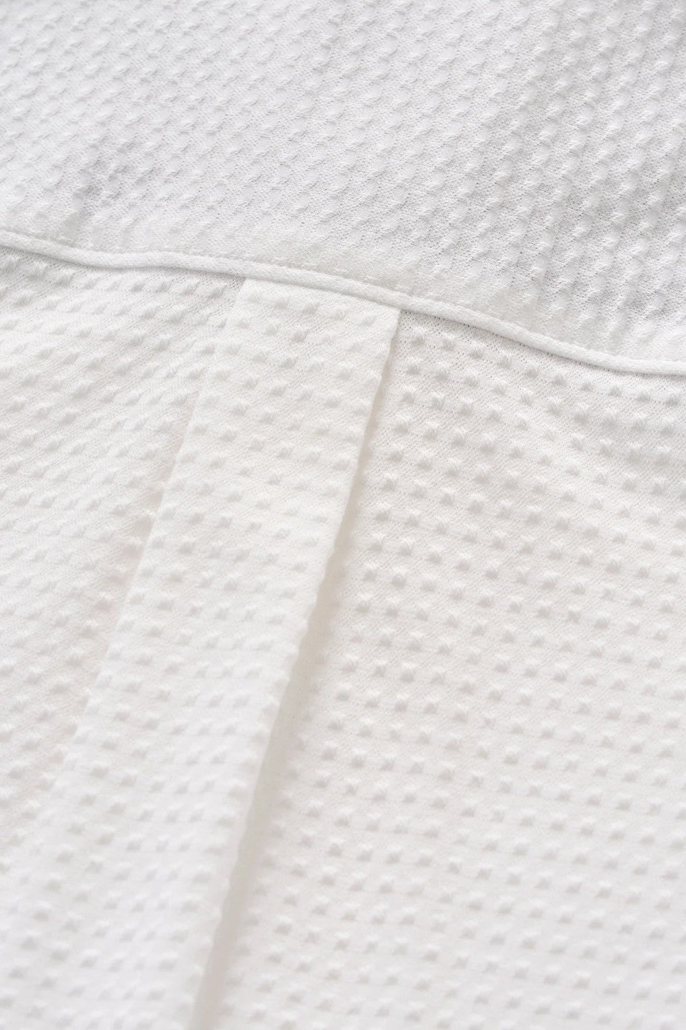 This knit button-down from our Hangin' Out Collection‚ which is designed to look its best untucked, is made with a modern seersucker fabric that breathes and moves better than the traditional. This is how you do elevated casual while staying completely comfortable.