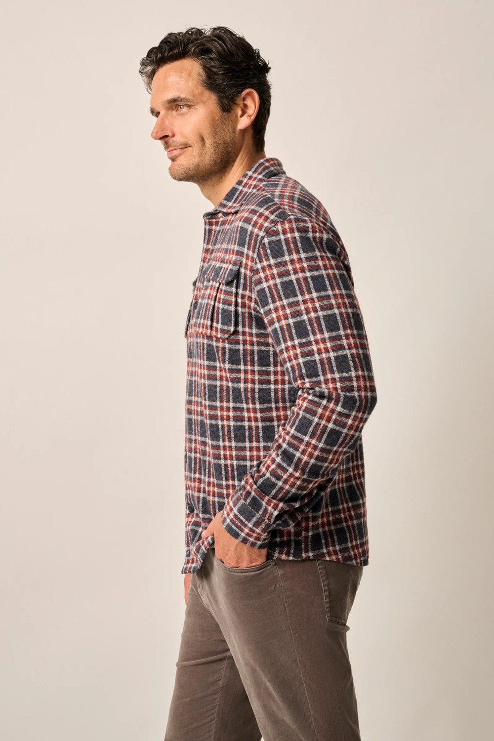 From our Top Shelf collection, this Lodge Shirt in an ultra-soft stretch cotton flannel blend gives you the benefits of a classic overshirt and the weight and warmth of a work jacket.