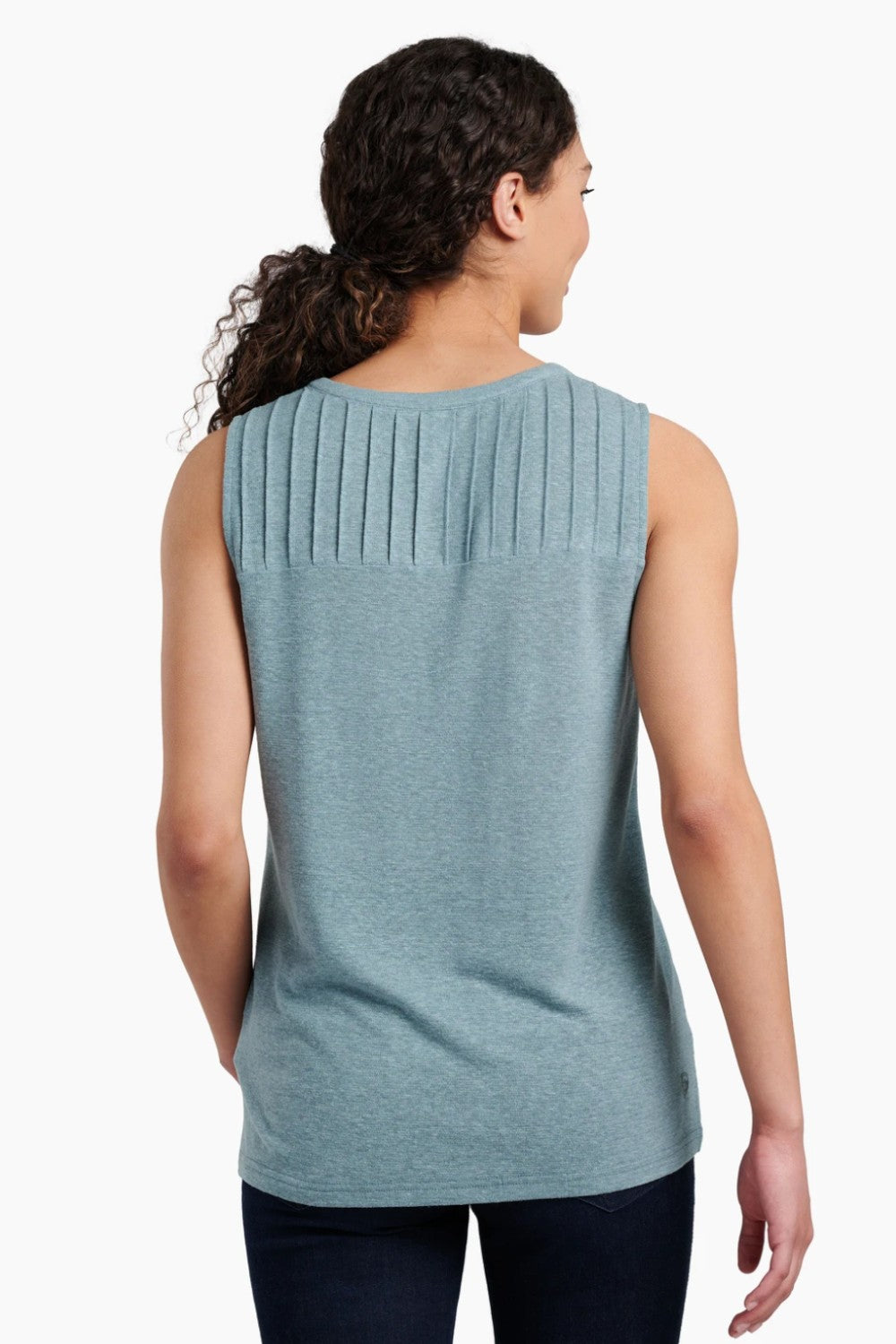 Soft and sustainable, the BRISA™ Tank features a luxurious hemp blend for premium comfort when temperatures rise. A flattering henley neckline and pintuck details take this summer top to the next level.