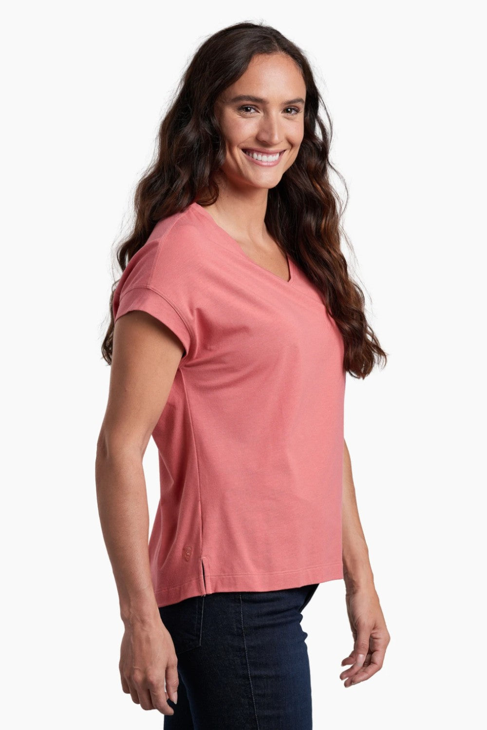 Buttery soft and highly breathable, the SUPRIMA™ Short Sleeve bridges the gap between everyday comfort and active performance. With a boxy modern fit, classic V-neck, and tapered sleeve, this versatile top delivers soft, breathable comfort with maximum sun (UPF 50+) protection and an elevated design.