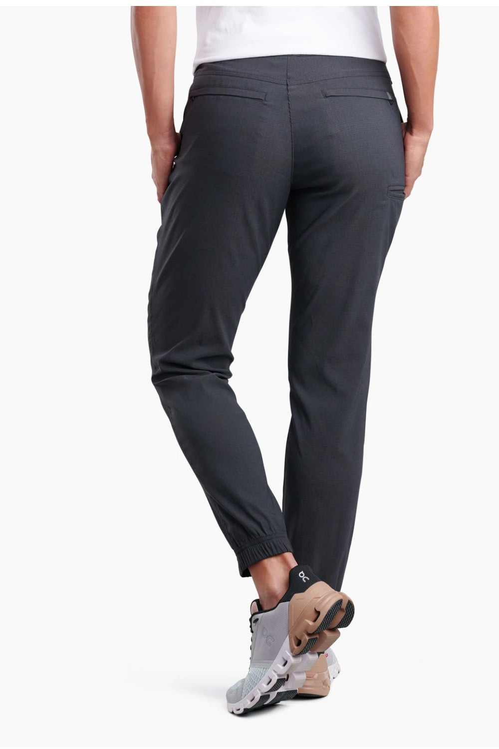 Ultra-soft yet ruggedly durable, the versatile HAVEN Jogger delivers premium comfort and a flattering fit for your active lifestyle. Whether at the office or on the trail, you’ll stay well protected with maximum (UPF 50+) sun protection, high abrasion resistance, and tough, ripstop performance.