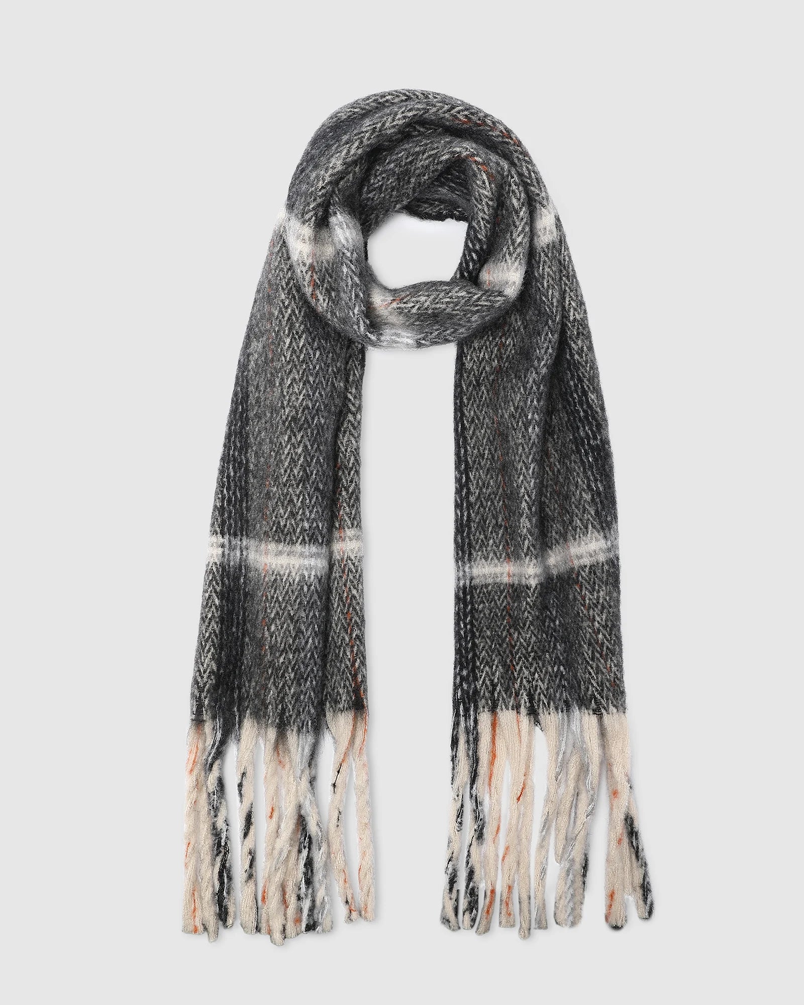 The Louenhide Bristol Scarf is a soft and luxurious style designed to elevate your winter wardrobe. With comfort in mind, this women’s scarf is lightweight and warm to keep you cosy without sacrificing style. Whether you’re running errands or heading out for a weekend escape, it’s the perfect layering piece that moves seamlessly with you throughout the day.