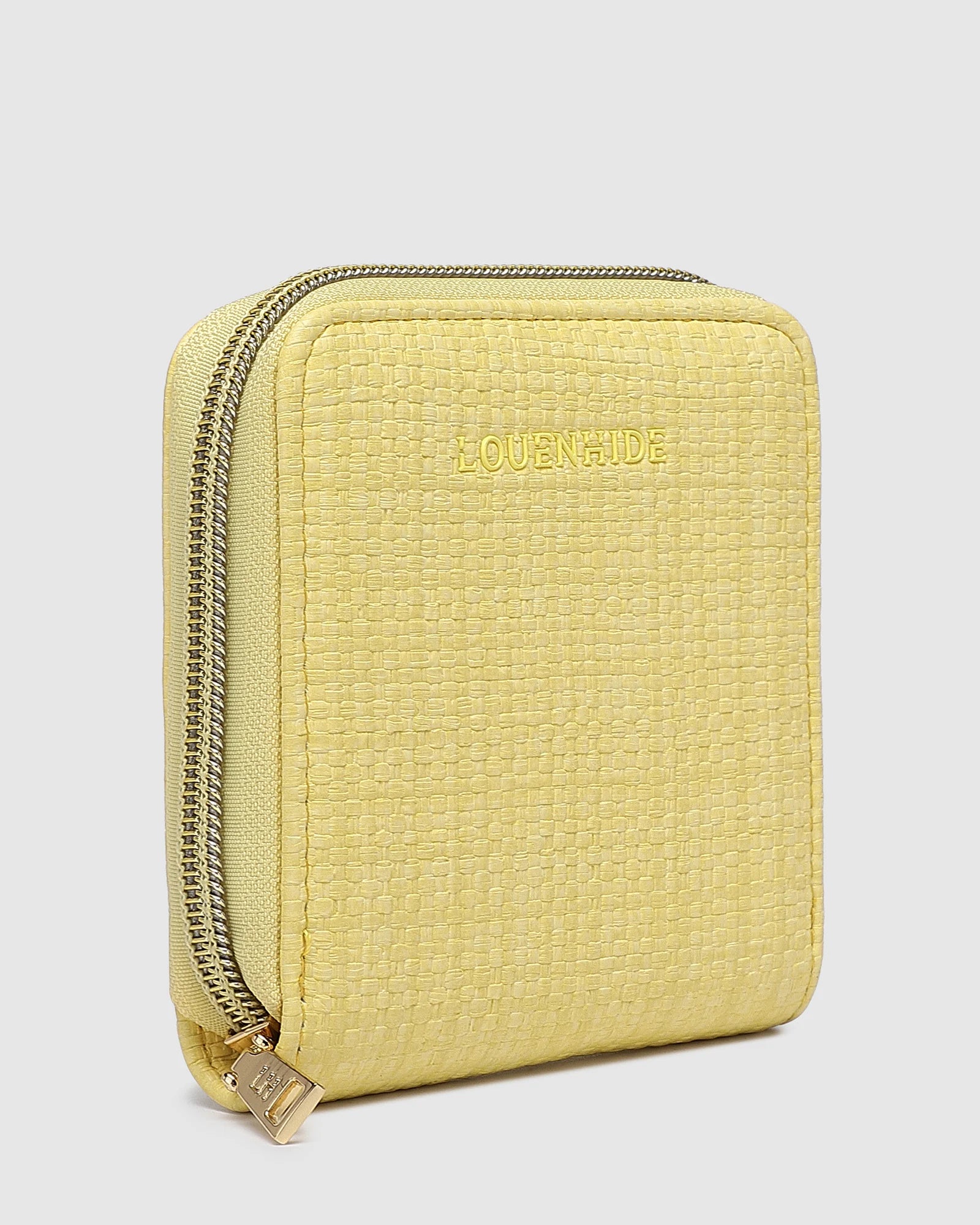 The Louenhide Juniper Jewelry Case is ideal for those who appreciate the finer details in their jewelry storage. Designed with your dynamic lifestyle in mind, this jewellery wallet is compact and portable. Whether placed on your vanity at home or tucked into your luggage for travel, the Juniper&nbsp;ensures your favourite pieces are protected wherever you go. Organize your pieces with the two press stud hooks, slip pocket, drawstring bag, ring roll and earring press stud band. Structured and protecte