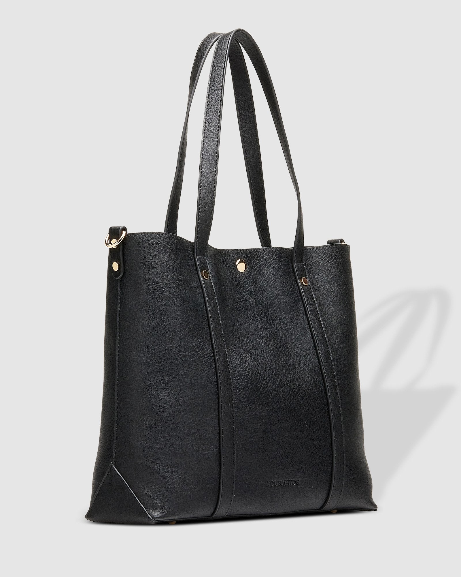 The Louenhide Nevada Ezra Strap Tote Bag is a relaxed tote bag which can double as a work bag. Soft yet structured, this bag is the perfect everyday bag for the woman on the go. Featuring a luxurious suedette lining, this shoulder bag is spacious and functional with enough room to carry all of your essentials and more! 