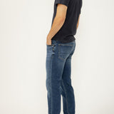 Our Desk to Dinner Konrad slim fit jeans offer a modern, streamlined look without sacrificing comfort. These men’s jeans sit just below the waist and deliver a slim fit from hip to ankle. The 14" slim leg opening adds a sharp finish that's easy to wear day to night.