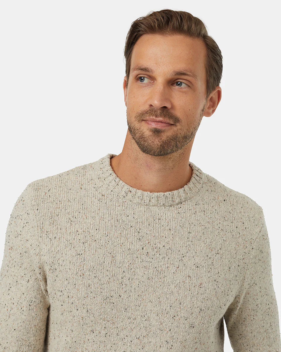 Step up your sweater game with our fresh spin on our classic knit crew. Made from 100% organic cotton yarn with a contrast nep, it delivers a unique touch of texture and colour.