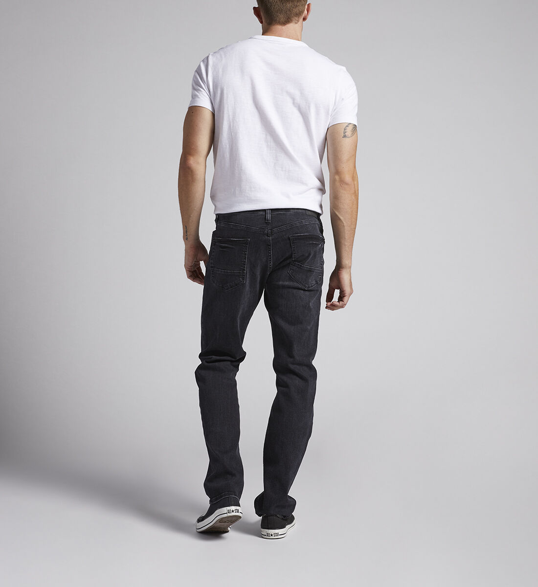 Silver Jeans Co. Machray Athletic Fit Straight Leg Jean – Broderick's  Clothing Co.
