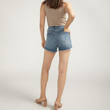 Designed with the perfect amount of everything, boyfriend-fit Beau is as easygoing as it is flattering from waist to hip. These comfortable warm-weather women’s shorts feature a not-too-high high rise that elongates your legs for a more streamlined silhouette.