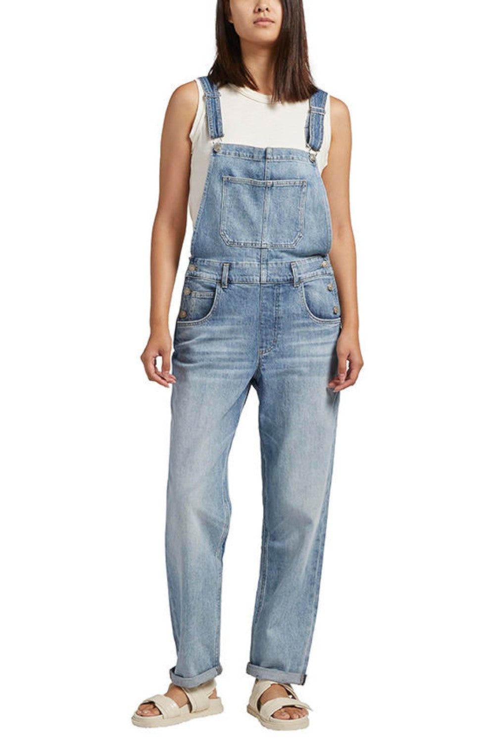 Take it back to the ‘90s with our new Baggy Denim Overalls. They’re designed with an ultra-loose fit through the waist, hip, thigh and leg for a completely authentic vintage look. Featuring classic pocketing and adjustable suspender straps and finished with an easy, straight leg.