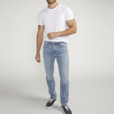 Sleek and streamlined from hip to ankle, Konrad has a straighter slim fit that looks (and feels) amazing no matter where you wear it. This men’s jean sits below the waist and features a slim fit through the hip and thigh with just enough room. Finished with an everyday 14” slim leg opening.