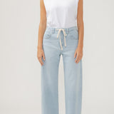 On-trend and effortless, our Be Easy women’s straight leg jeans are the laid-back pair that still elevate your style. Feel stylish but be at ease with an adjustable drawstring waist, comfortable high rise, relaxed fit and straight-leg silhouette that flatters your shape and goes with everything.