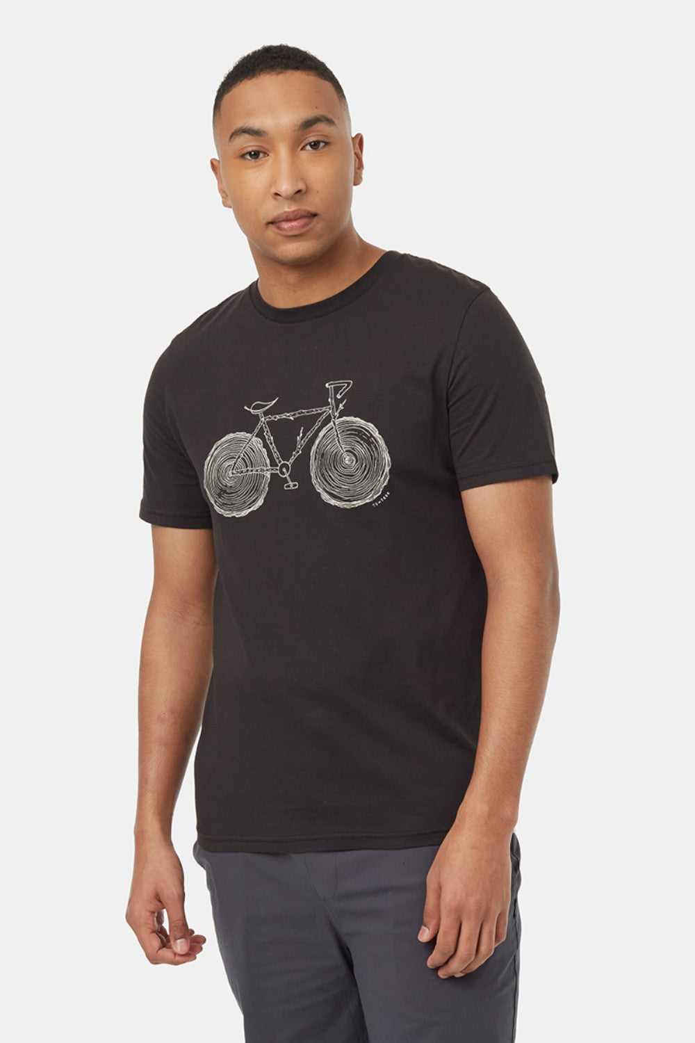 Super breathable lightweight organic cotton T-shirt that is C2C certified and comfortable for everyday wear.