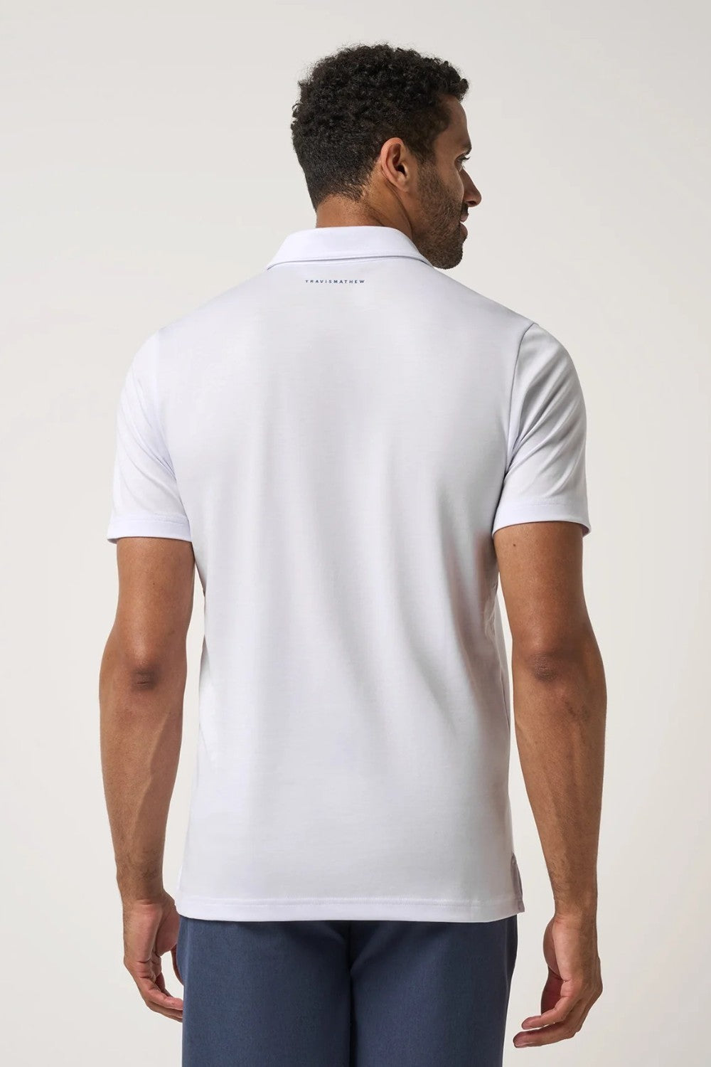 The ALL DAY DRIFT Polo keeps things easy with a little more texture. A soft, peached fabric delivers a broken-in feel, while the chest stripe and subtle palm detail add just enough interest. Finished with a collar that holds its shape.