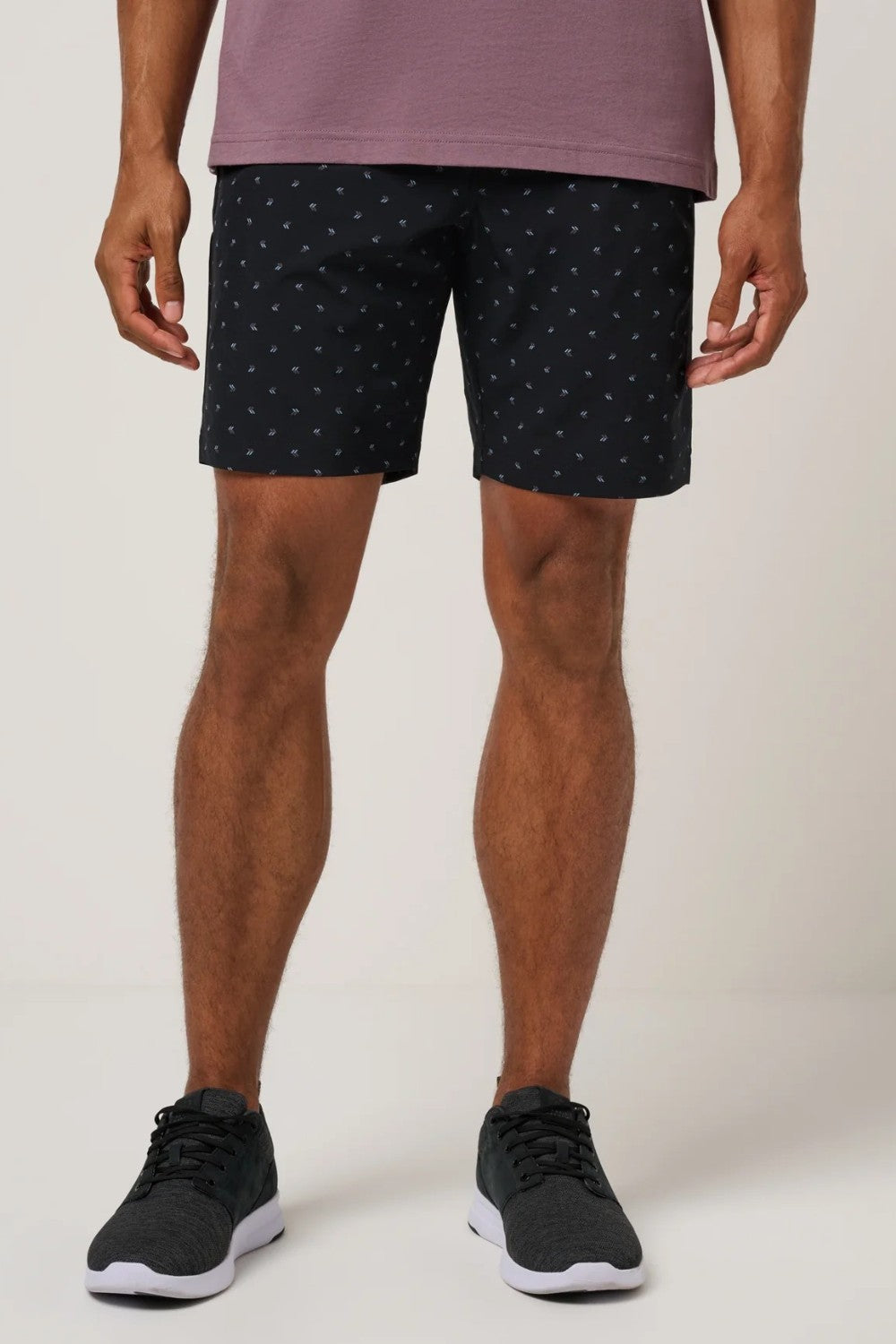The Beck Short you know, just with a little more personality. An all-over geo print brings the energy, while comfort-driven stretch fabric keeps things easy from morning to last call. Finished with side entry pockets, double welt back pockets, our signature clip label, and a classic 9" inseam.