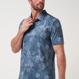 The kind of polo you forget you’re even wearing. Featherweight fabric delivers an ultra-light, incredibly soft feel with easy stretch, while the all-over floral print keeps things relaxed but still put together. Finished with a signature double-needle collar that holds its shape.