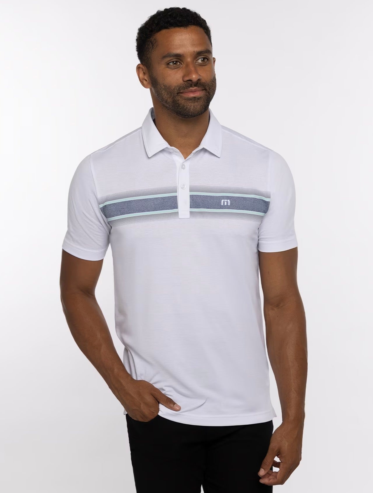 The LIME ON THE RIM polo delivers a classic look with a textured chest stripe in updated, seasonal colours. 