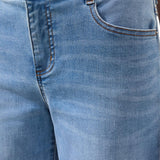 Redefine your essentials with Audrey hugging wide crop denim, designed to offer a contemporary wide leg and modern cropped length. The premium stretch denim hugs in all the right places, delivering comfort, flexibility, and effortless style for any occasion.