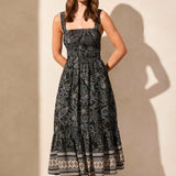 Crafted from airy printed crêpe fabric, this flowy maxi dress offers a fresh feel on warm days with its sleeveless cut. Rushing along the bodice and shoulder straps enhances the fit with flattering shape, while a lining in the skirt adds volume and extra coverage. Convenient side seam pockets provide subtle storage for your day's essentials.