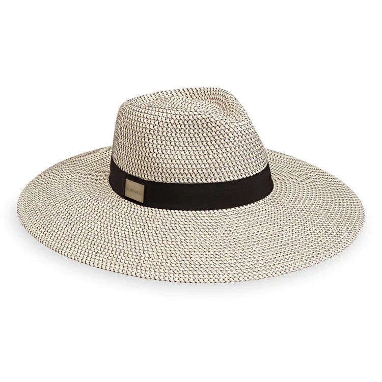 With a sweeping brim, this hat is perfect for lounging in the sun with plenty of protection for the face and neck. The contrasting threads of the woven fabric give it a soft, yet structured look.