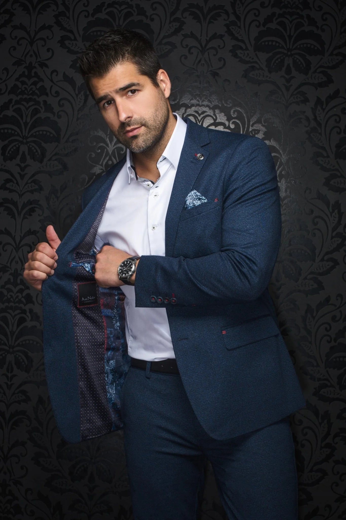 Blazer Fashionable and stretchy for men. Stand out with our sophisticated details and patterned lining. Comfortable with a premium fabric blend offering confidence and freedom of movement.&nbsp;