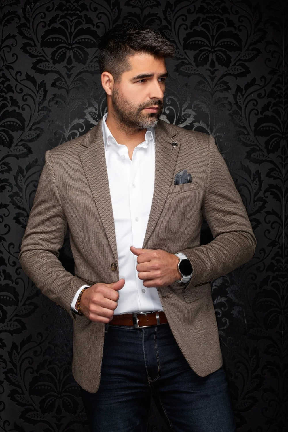 Broderick's Clothing Co. Au Noir EAMES blazer in brown textured fabric worn by a man with a white shirt and pocket square