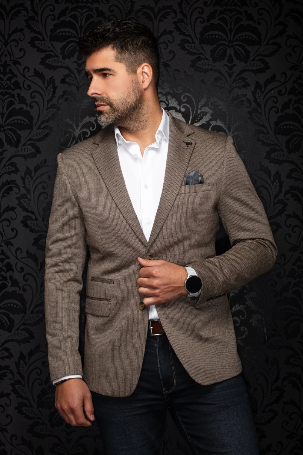 Broderick's Clothing Co. Au Noir EAMES brown textured blazer worn by a man with a white shirt and pocket square