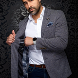 Broderick's Clothing Co. Au Noir KONRAD navy mix blazer with flap pockets worn by a man over a white shirt and jeans