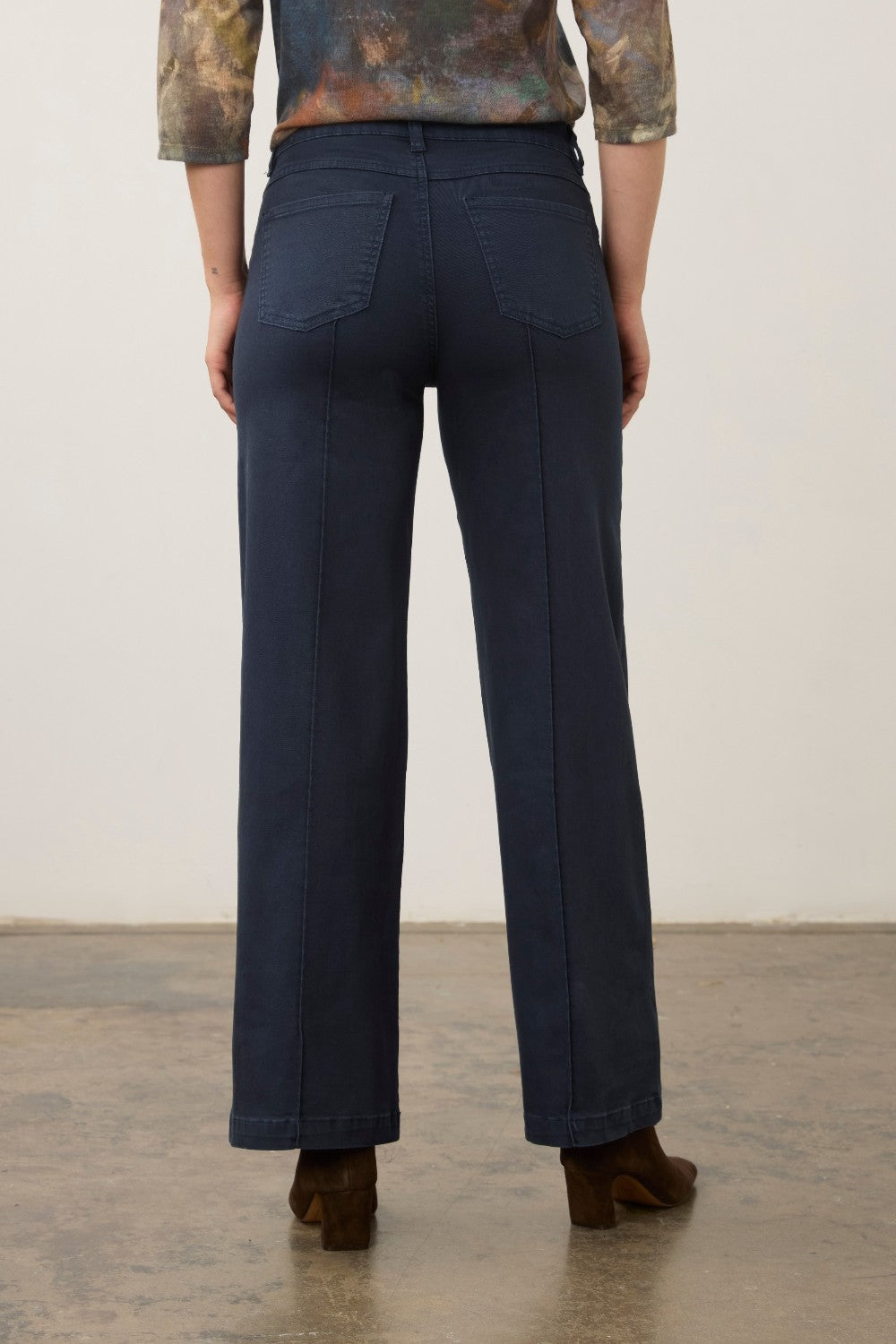 Broderick's Clothing Co. FDJ Olivia wide leg pants in dark navy euro twill cotton with back pintuck detailing