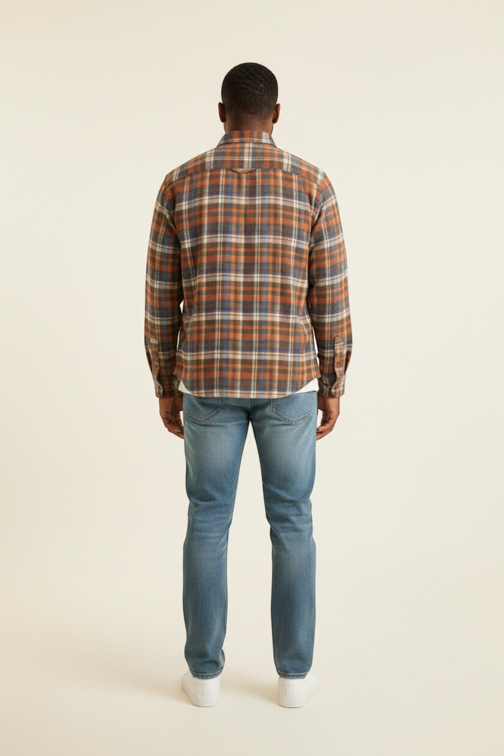 Broderick's Clothing Co. Johnston & Murphy heathered plaid woven shirt with long sleeves worn with blue jeans