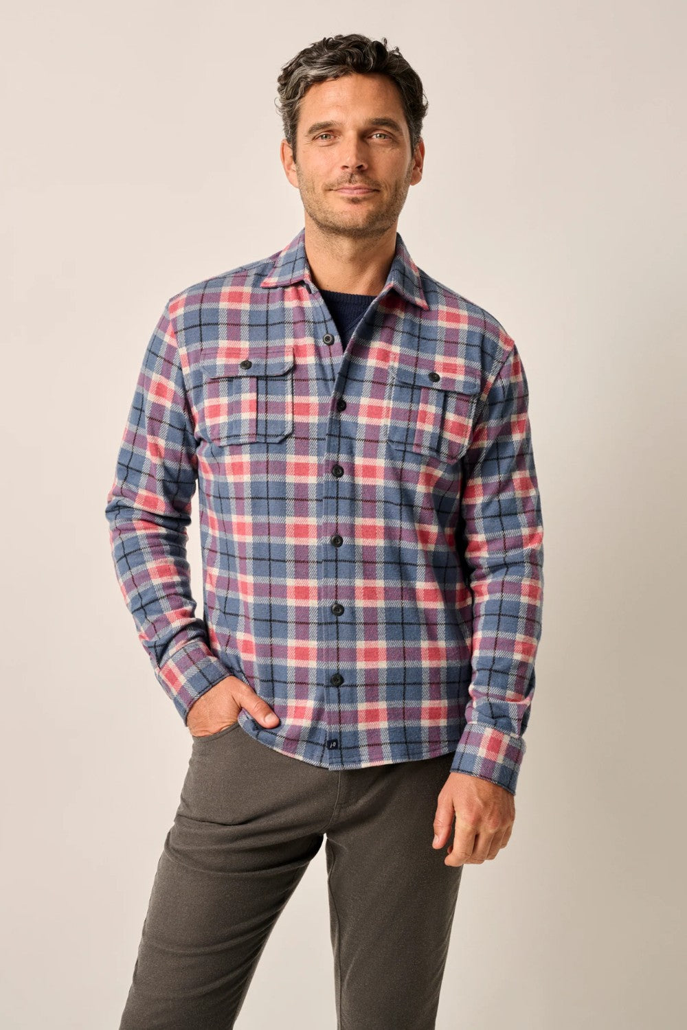 From our Top Shelf collection, this Lodge Shirt in an ultra-soft stretch cotton flannel blend gives you the benefits of a classic overshirt and the weight and warmth of a work jacket.