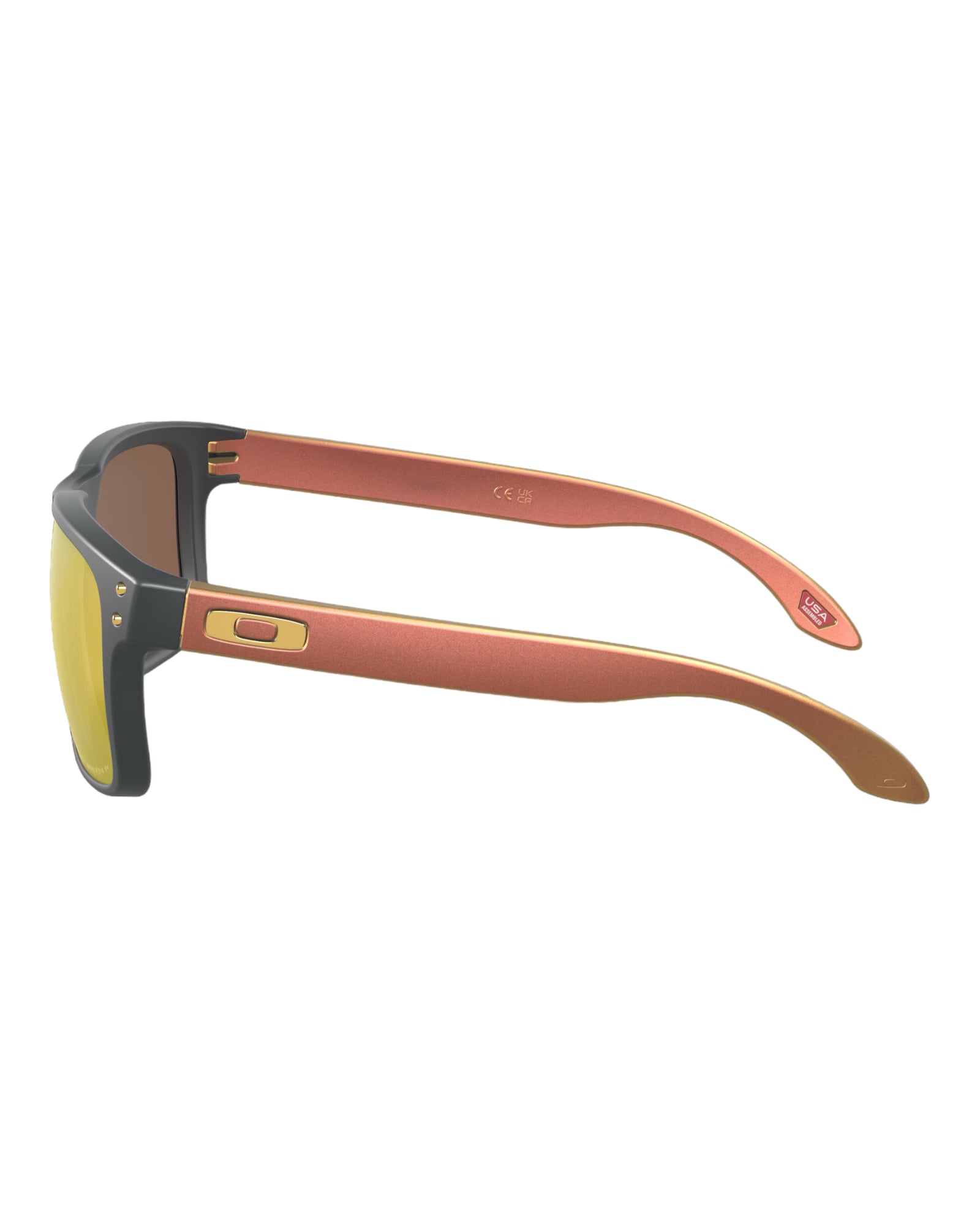 Holbrook is a timeless, classic design fused with modern Oakley technology.