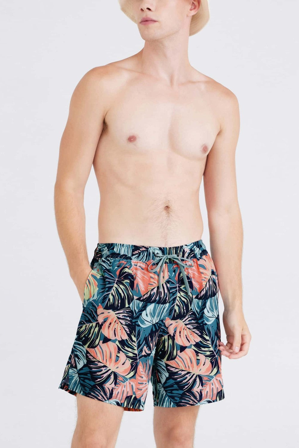 The only balls that should be bumping are those on the beach volleyball court. A Swim style equipped with the BallPark Pouch and a DropTemp Cooling Hydro Liner, Oh Buoy provides cooling, chafe-free comfort in and out of the water. And so you can flow with the ebb effortlessly, this style features a 4-way stretch shell for unrestricted movement.