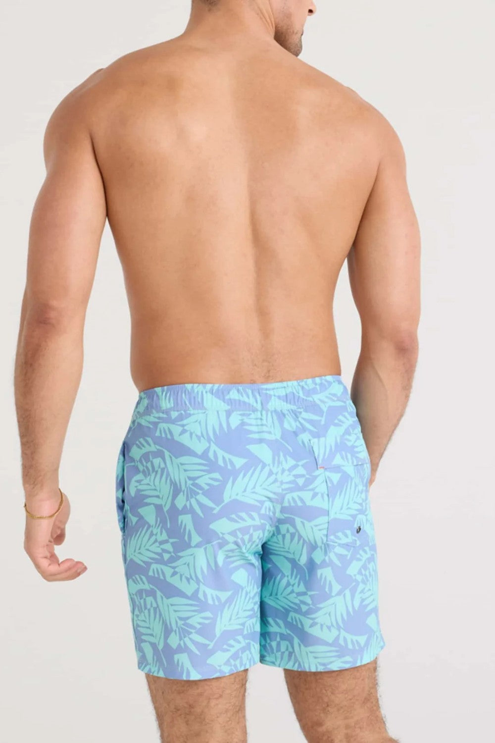 A Swim Short equipped with a 4-way stretch shell for unrestricted movement, Oh Buoy provides all day cooling comfort thanks to its integrated BallPark Pouch and DropTemp Cooling Hydro Liner.